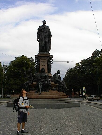 An unidentified Statue in Munich